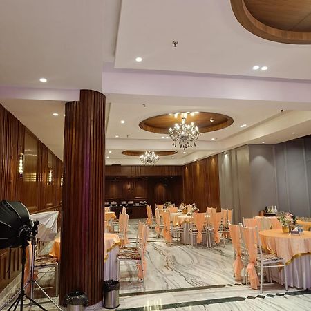 Hotel City Heart Premium Chandīgarh Buitenkant foto
