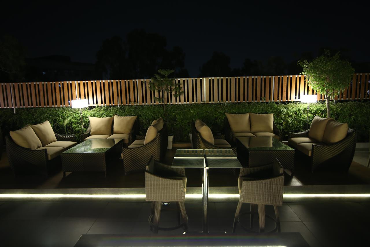Hotel City Heart Premium Chandīgarh Buitenkant foto