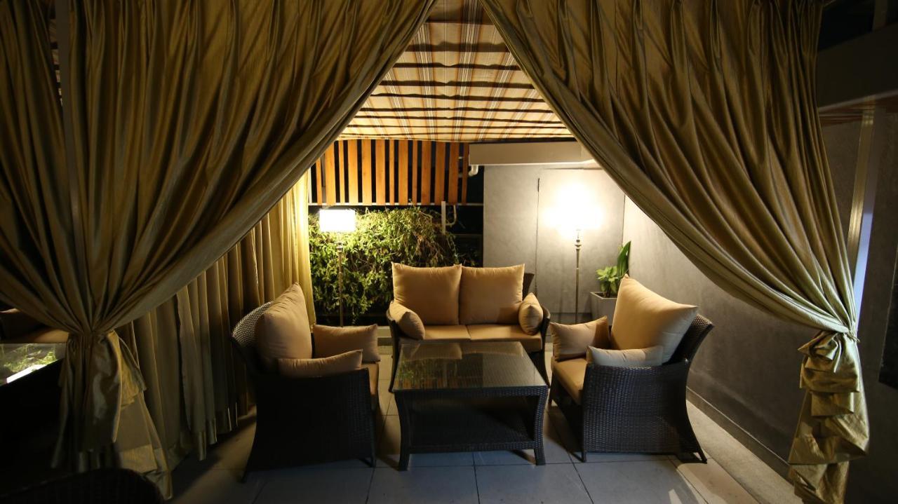 Hotel City Heart Premium Chandīgarh Buitenkant foto